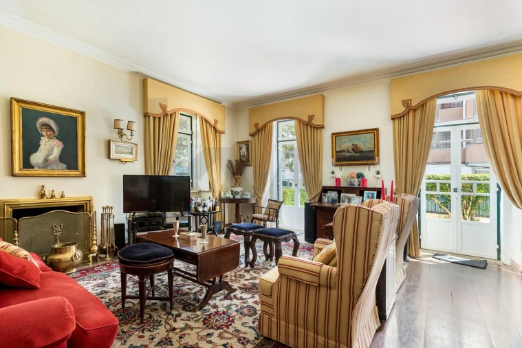 Moradia T6 para Venda em Carcavelos e Parede Foto 6