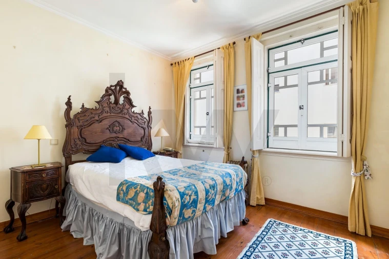 Moradia T6 para Venda em Carcavelos e Parede Foto 19