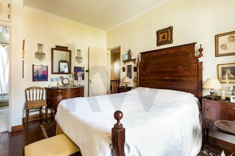 Moradia T6 para Venda em Carcavelos e Parede Foto 22