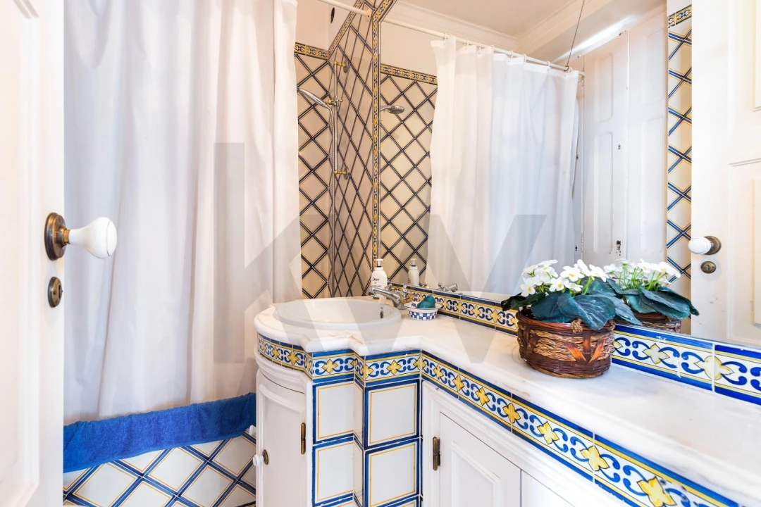 Moradia T6 para Venda em Carcavelos e Parede Foto 18