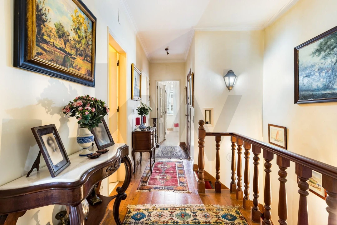 Moradia T6 para Venda em Carcavelos e Parede Foto 15