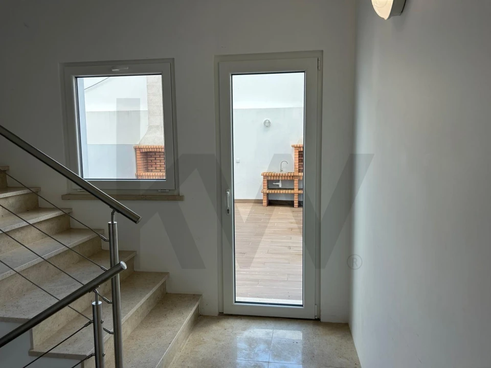 Apartamento T1 para Venda em Cadaval e Pêro Moniz Foto 23