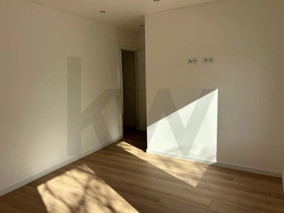 Apartamento T1 para Venda em Cadaval e Pêro Moniz Foto 22