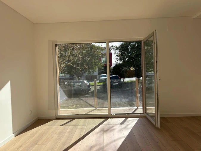 Apartamento T1 para Venda em Cadaval e Pêro Moniz Foto 8