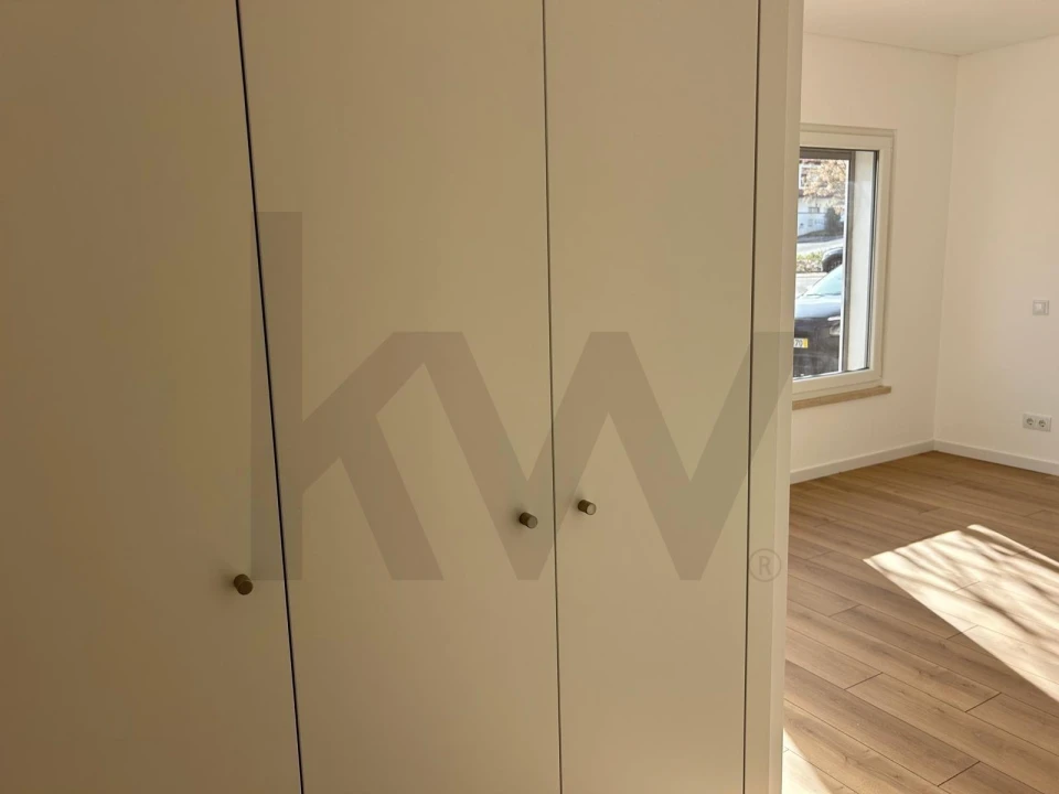 Apartamento T1 para Venda em Cadaval e Pêro Moniz Foto 18