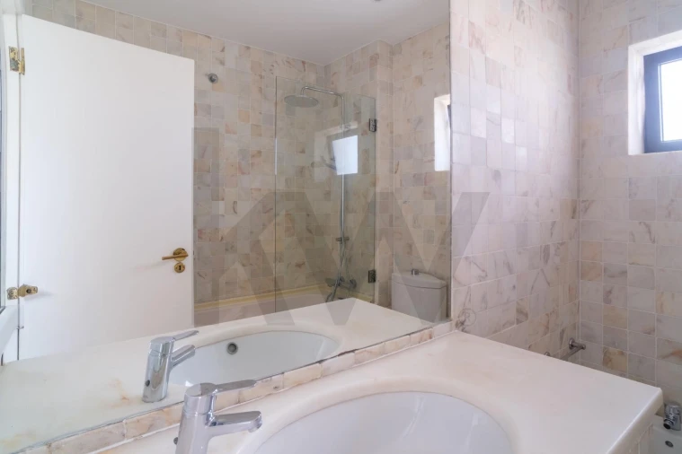 Apartamento T3 para Venda em Oeiras e São Julião da Barra, Paço de Arcos e Caxias Foto 16