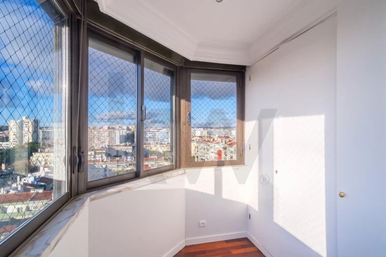 Apartamento T3 para Venda em Oeiras e São Julião da Barra, Paço de Arcos e Caxias Foto 12