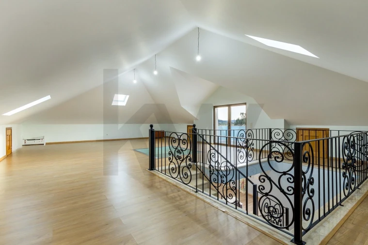 Moradia T4 para Venda em Santa Maria e São Miguel, São Martinho, São Pedro Penaferrim Foto 12