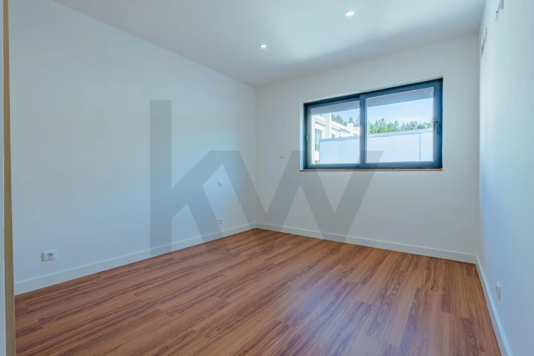 Moradia T3 para Venda em Vila de Cucujães Foto 31