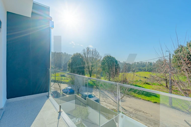 Moradia T3 para Venda em Vila de Cucujães Foto 24