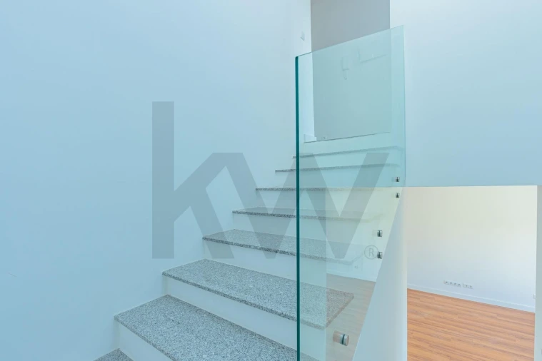 Moradia T3 para Venda em Vila de Cucujães Foto 17