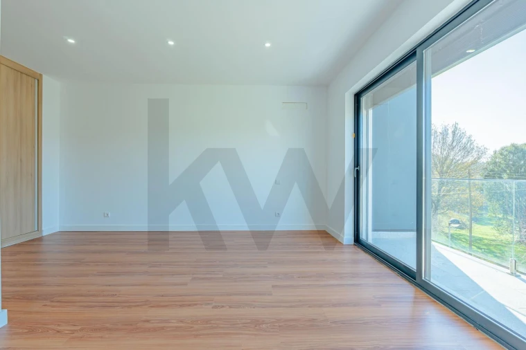 Moradia T3 para Venda em Vila de Cucujães Foto 23