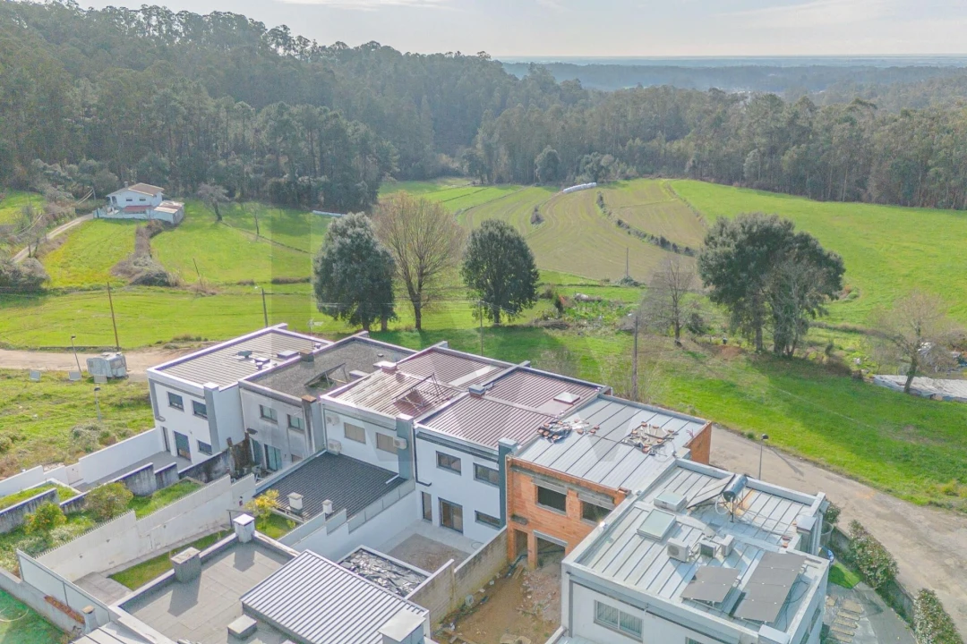 Moradia T3 para Venda em Vila de Cucujães Foto 41