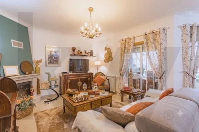 Apartamento T3 para Venda em Santa Maria, São Pedro e Matacães