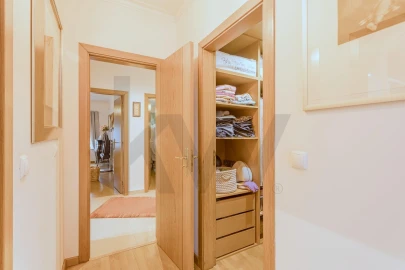 Apartamento T3 para Venda em Santa Maria, São Pedro e Matacães