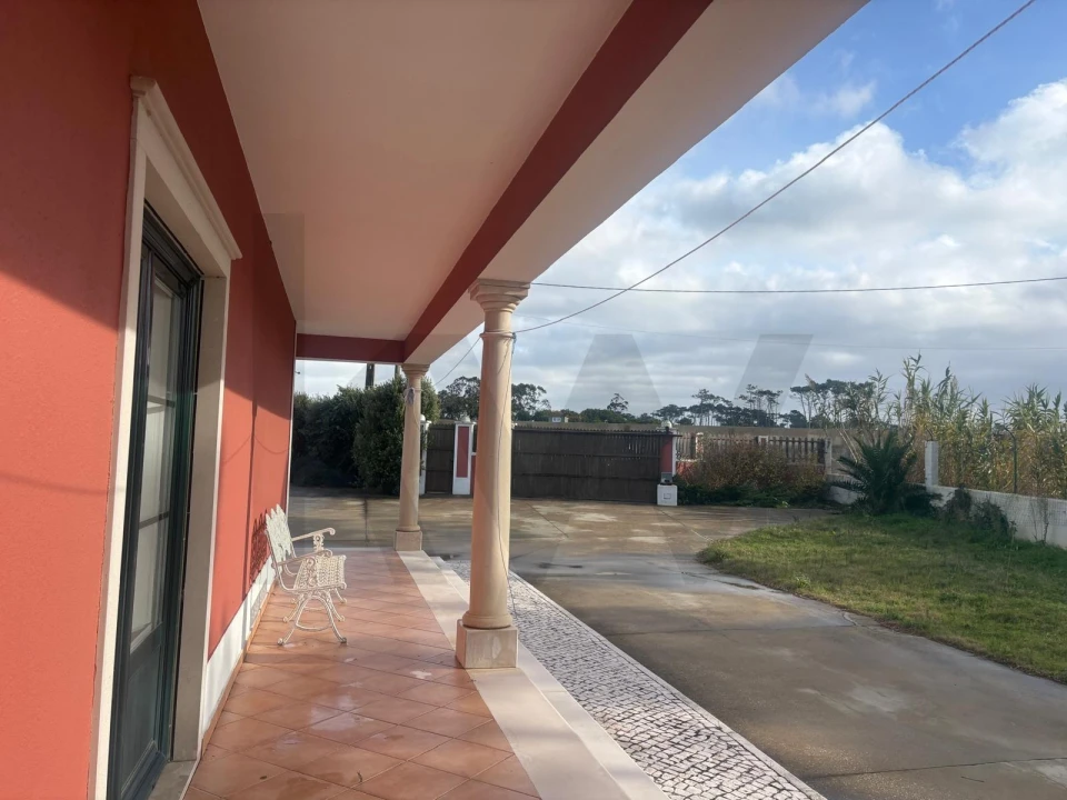 Moradia T4 para Venda em Santa Maria e São Miguel, São Martinho, São Pedro Penaferrim Foto 5