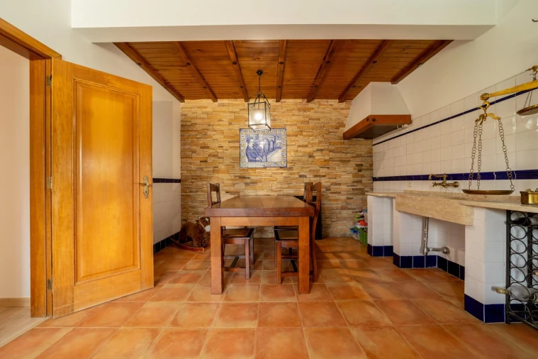 Moradia T4 para Venda em Santa Maria e São Miguel, São Martinho, São Pedro Penaferrim Foto 25