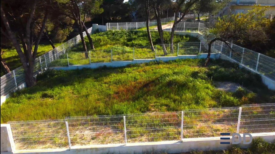 Terreno para Venda em Charneca de Caparica e Sobreda Foto 2