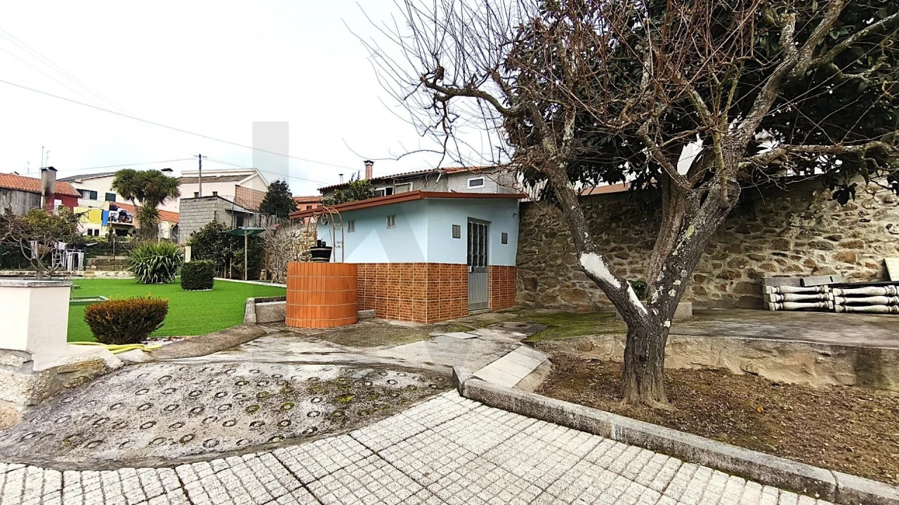 Moradia T3 para Venda em Aricera e Goujoim Foto 9