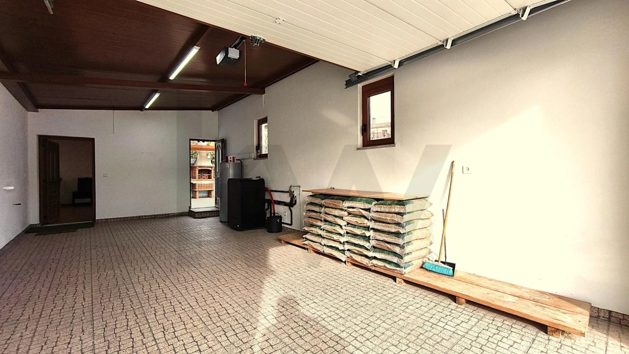 Moradia T3 para Venda em Aricera e Goujoim Foto 21