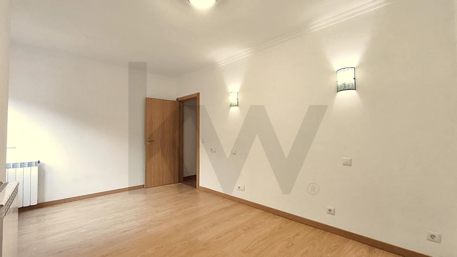 Moradia T3 para Venda em Aricera e Goujoim Foto 42