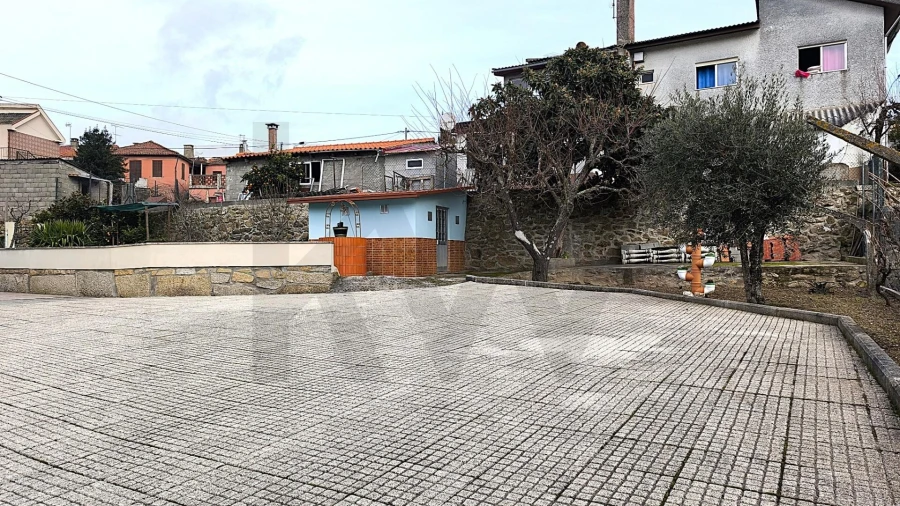 Moradia T3 para Venda em Aricera e Goujoim Foto 7