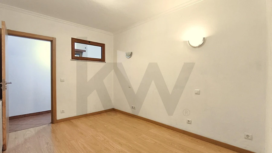 Moradia T3 para Venda em Aricera e Goujoim Foto 36