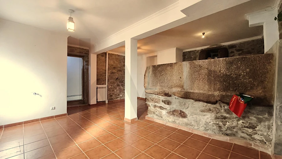 Moradia T3 para Venda em Aricera e Goujoim Foto 51