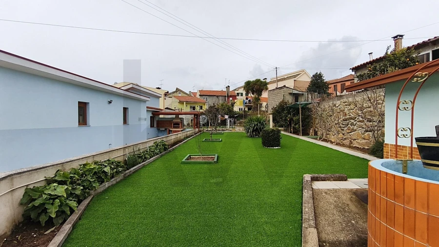 Moradia T3 para Venda em Aricera e Goujoim Foto 12