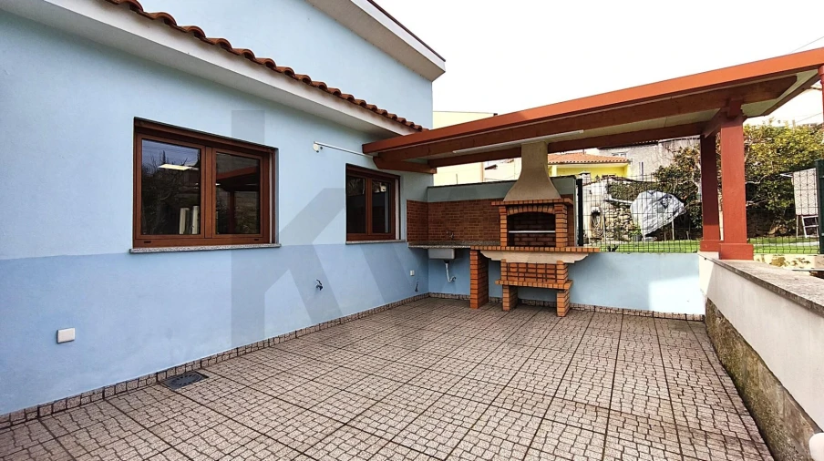 Moradia T3 para Venda em Aricera e Goujoim Foto 14