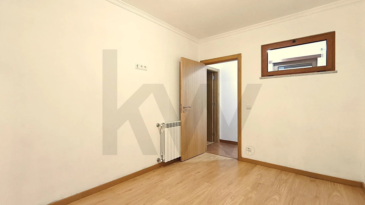 Moradia T3 para Venda em Aricera e Goujoim Foto 37