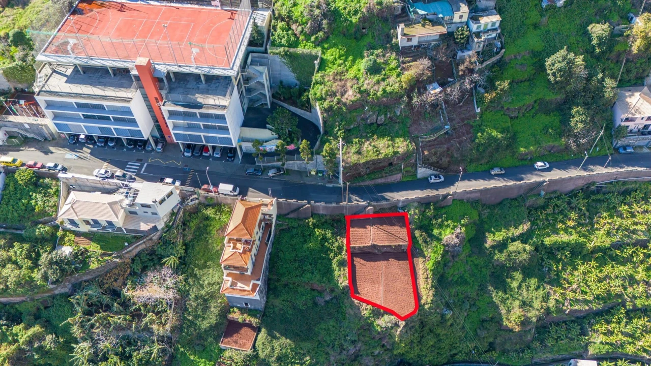 Terreno para Venda em Camara de Lobos Foto 7