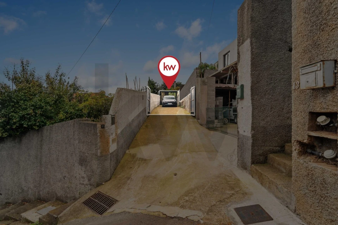 Moradia T2 para Venda em São Roque Foto 13