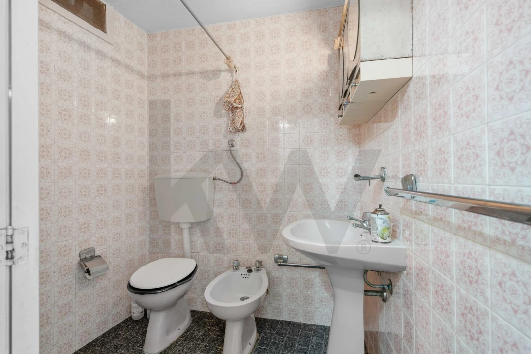 Moradia T2 para Venda em São Roque Foto 29