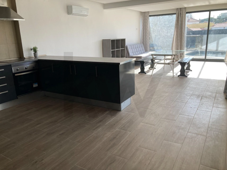 Moradia T3 para Arrendamento em Alcabideche Foto 9