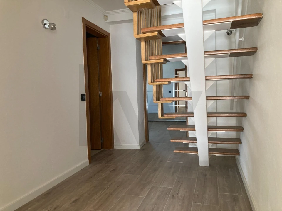 Moradia T3 para Arrendamento em Alcabideche Foto 12