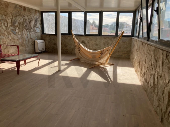 Moradia T3 para Arrendamento em Alcabideche Foto 23