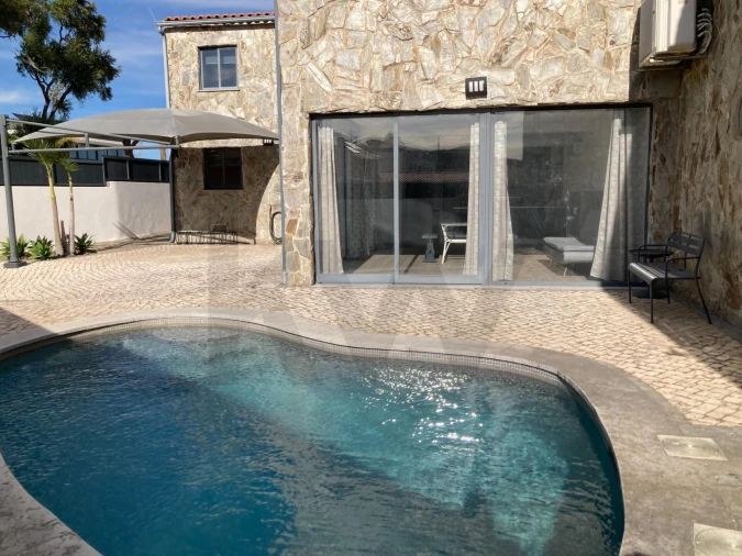 Moradia T3 para Arrendamento em Alcabideche