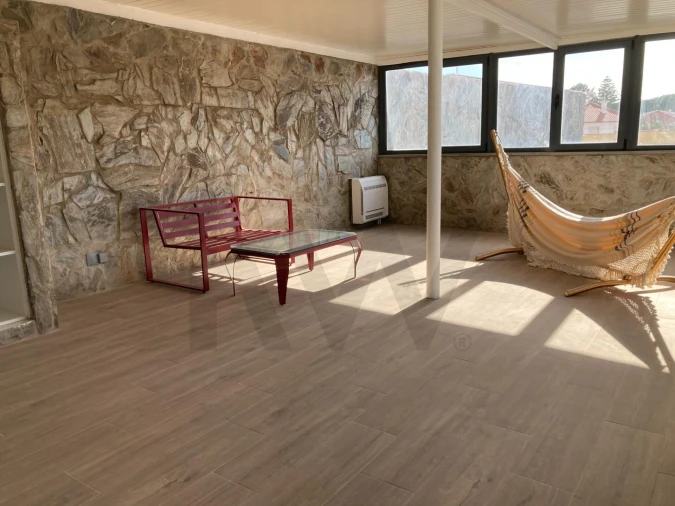 Moradia T3 para Arrendamento em Alcabideche Foto 24