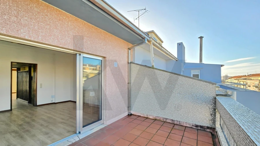 Apartamento T2 para Arrendamento em Requeixo, Nossa Senhora de Fátima e Nariz Foto 21