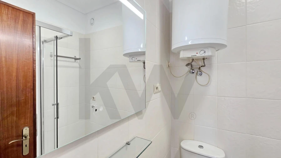 Apartamento T2 para Arrendamento em Requeixo, Nossa Senhora de Fátima e Nariz Foto 17