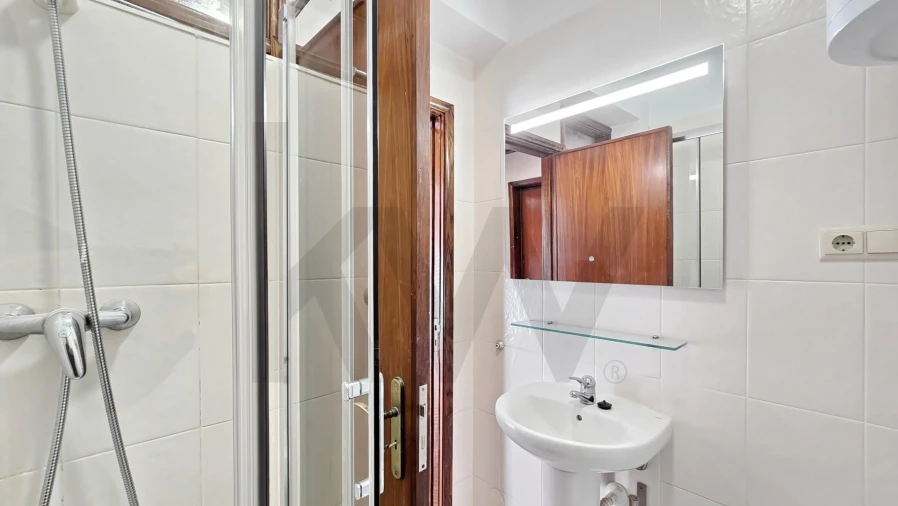 Apartamento T2 para Arrendamento em Requeixo, Nossa Senhora de Fátima e Nariz Foto 19