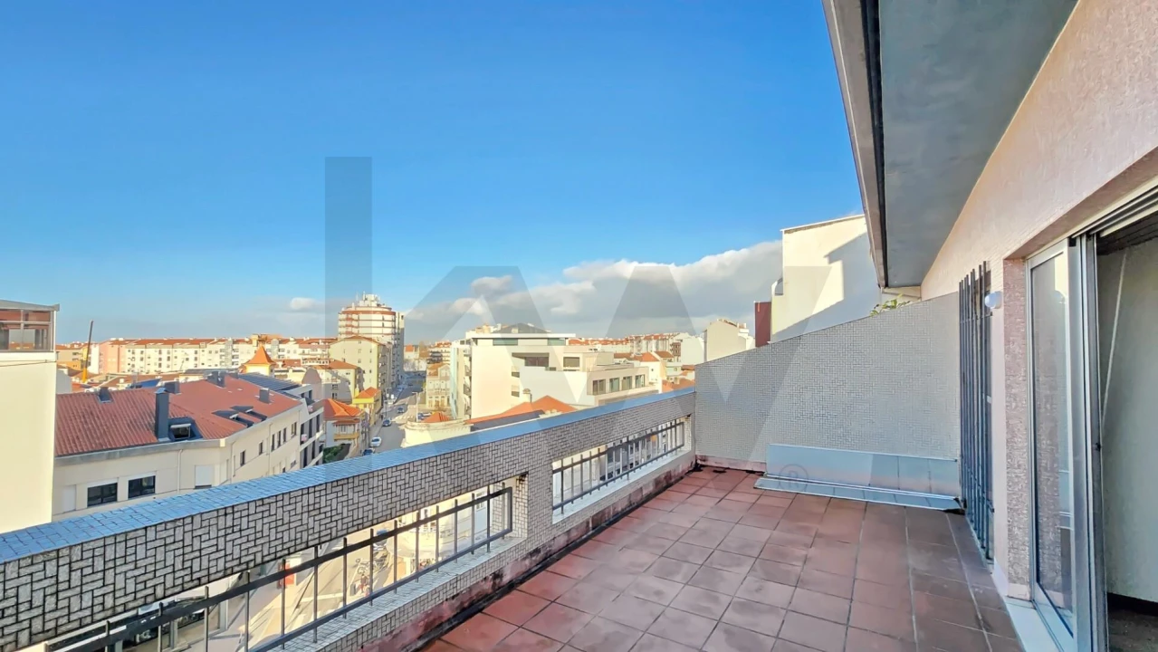 Apartamento T2 para Arrendamento em Requeixo, Nossa Senhora de Fátima e Nariz Foto 28