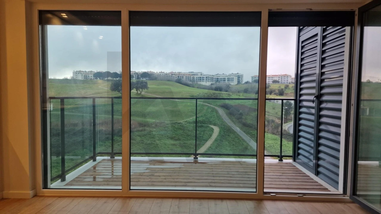 Apartamento T1 para Arrendamento em Lumiar Foto 32