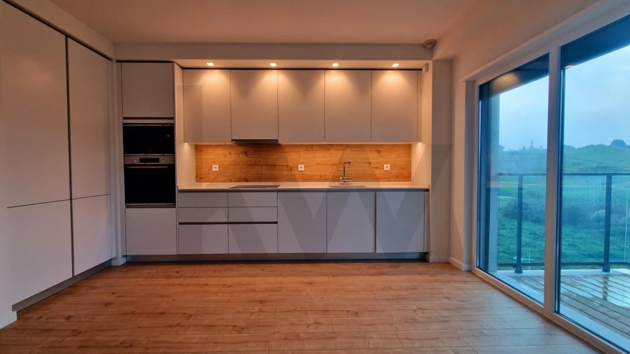 Apartamento T1 para Arrendamento em Lumiar Foto 31