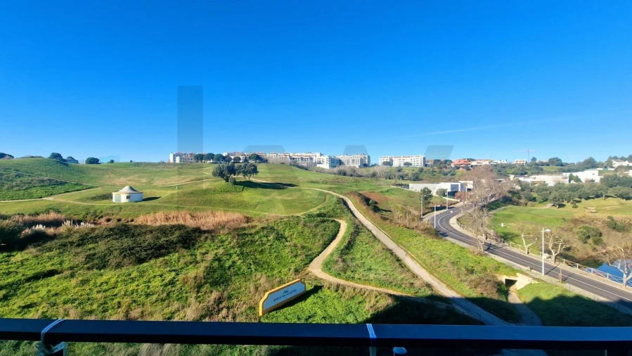 Apartamento T1 para Arrendamento em Lumiar Foto 19