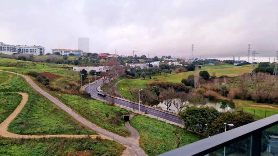 Apartamento T1 para Arrendamento em Lumiar Foto 41