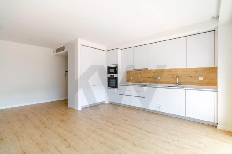 Apartamento T1 para Arrendamento em Lumiar Foto 38