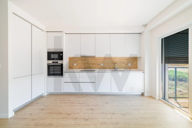 Apartamento T1 para Arrendamento em Lumiar Foto 36