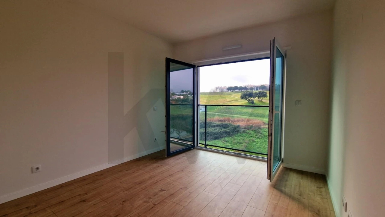 Apartamento T1 para Arrendamento em Lumiar Foto 44